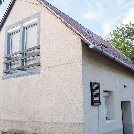 Hegyestu-Laba Vendeghaz Villa Zánka Exterior foto